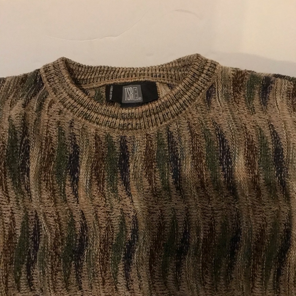 Gorgeous TSR Men’s Sweater XL
